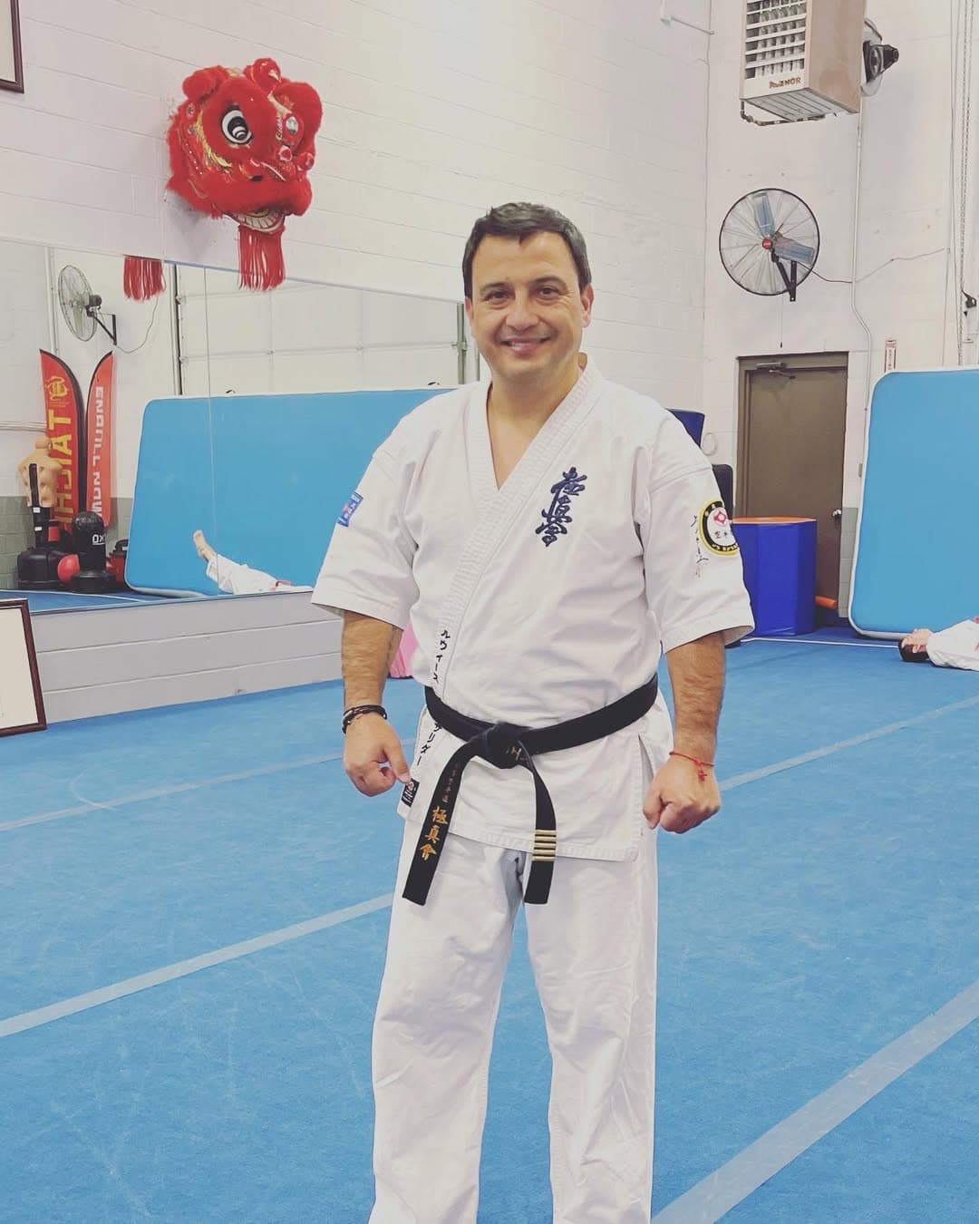 US Bushido karate instructor teaching children in Gaithersburg Maryland