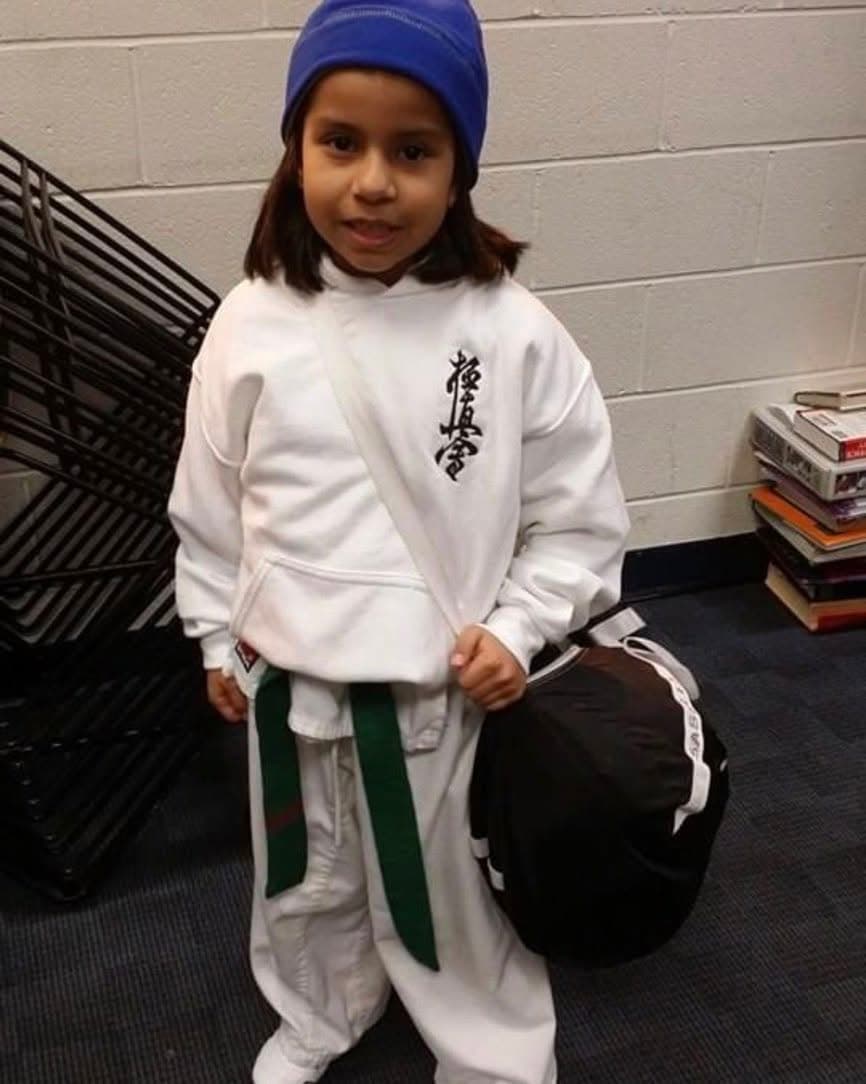 Kids karate training class in Gaithersburg Maryland practicing stances
